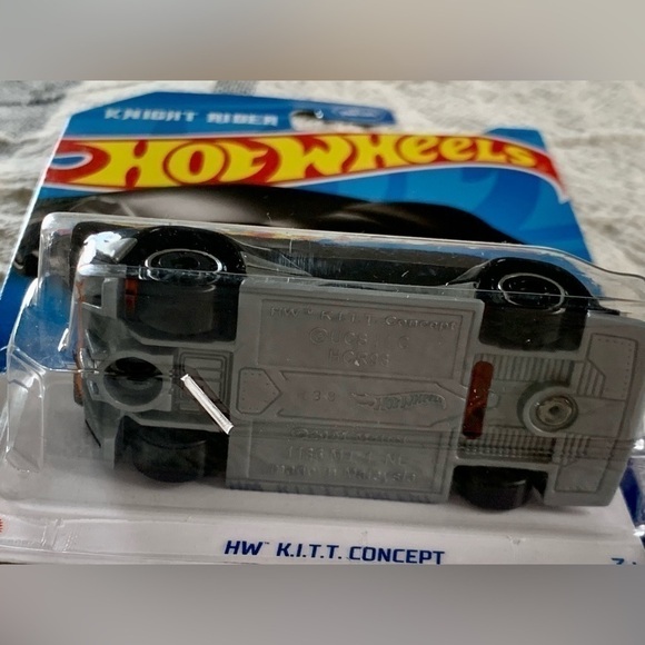 Mattel Hot Wheels Knight Rider HW K.I.T.T. Concept (Black) 2023 HW Screen Time - Picture 11 of 16